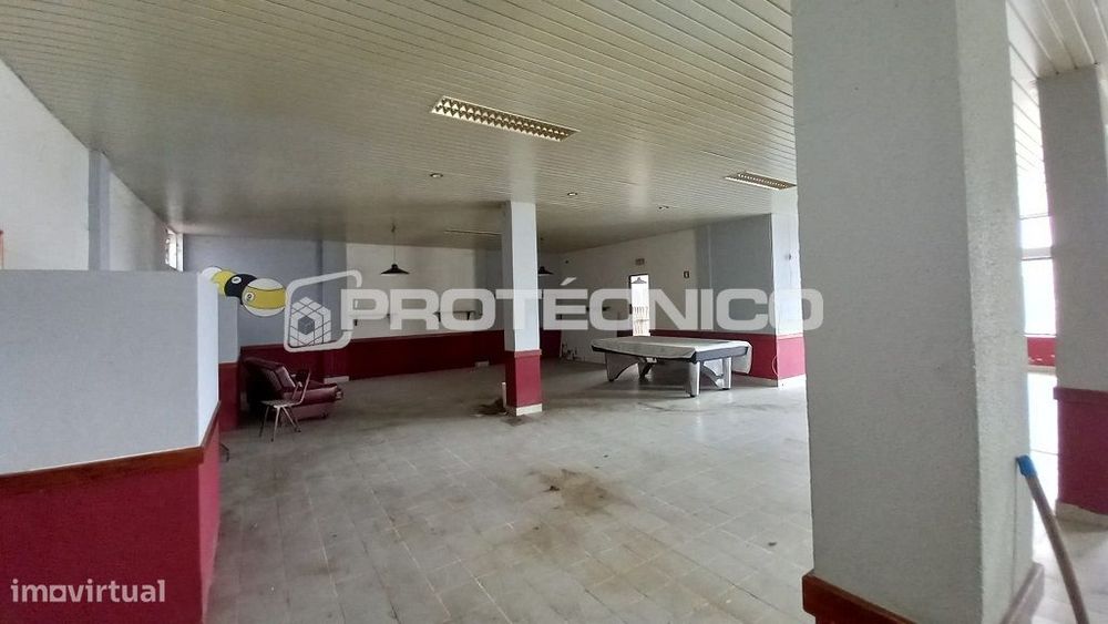 Loja no Bairro do Sardão - Mirandela