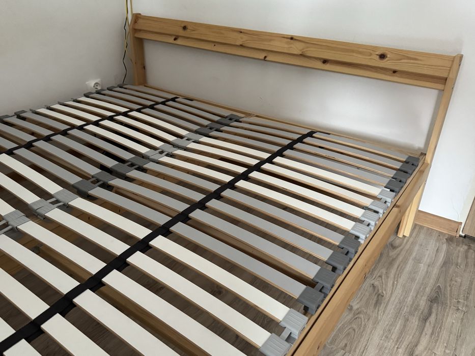 Drewniane łóżko IKEA 140×200 + 2 stelaże IKEA
