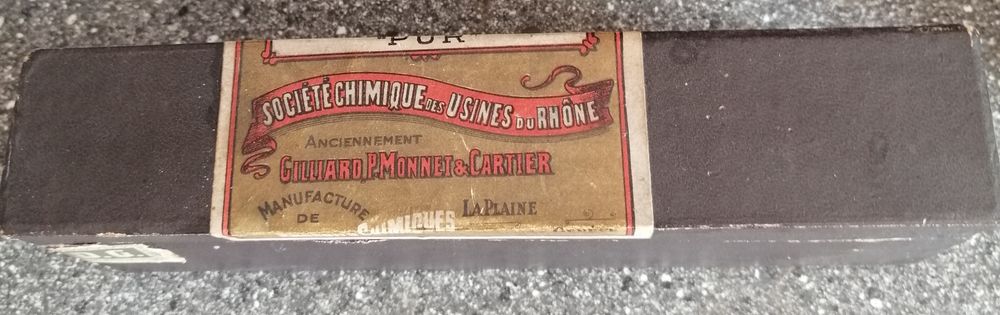 Ampola antiga usada  para administrar Cloro Etilo