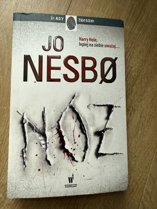 Książki Jo Nesbo tytuły na zdjeciach