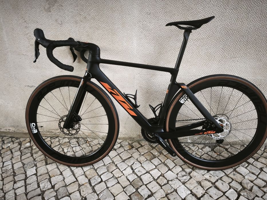 KTM Revelator Lisse  Sonic f11 RC (s)