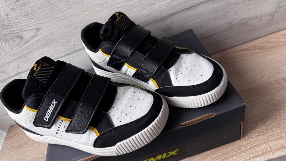 Кросівки кеди 37