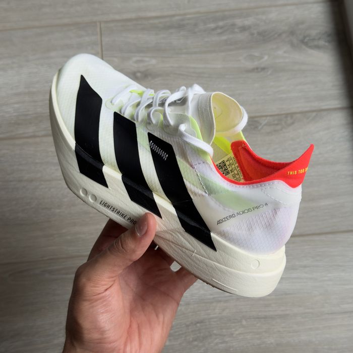 Бігові кросівки Adidas Adios Pro 4