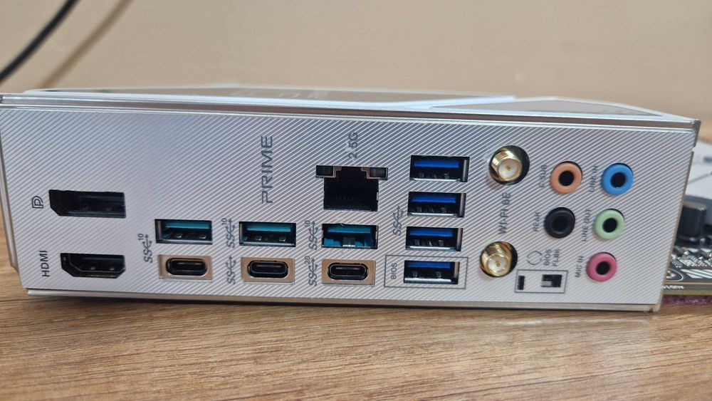 Płyta główna ATX ASUS X670E-PRO WIFI box gwarancja nr. 406115