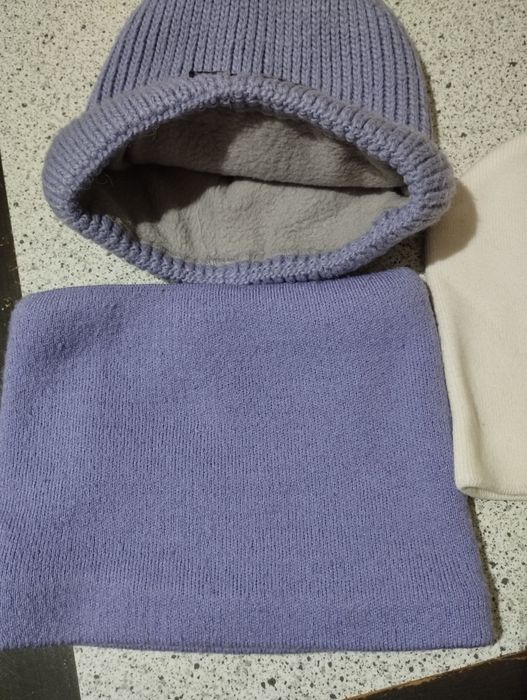 Набір зимовий і весняна шапки