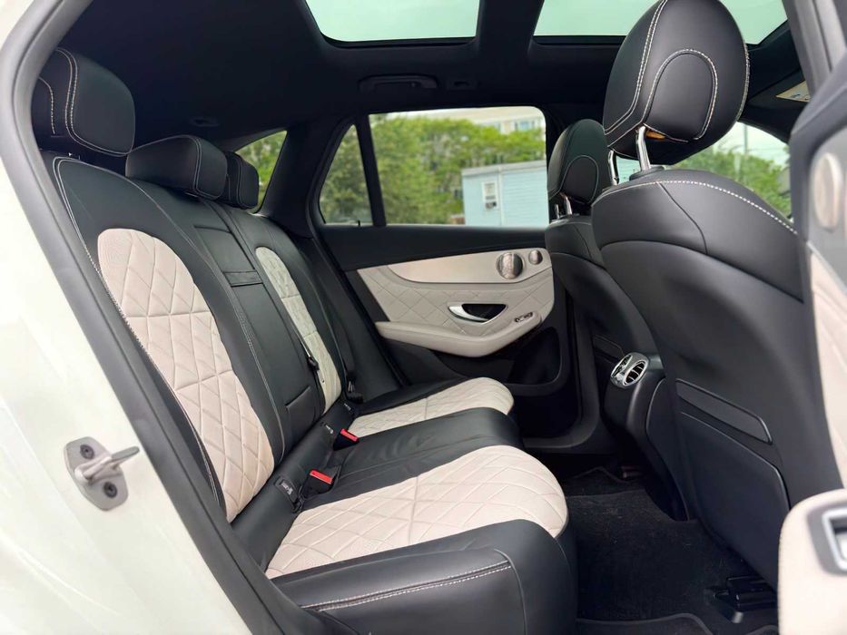 Mercedes-Benz GLC 63 AMG      2021
