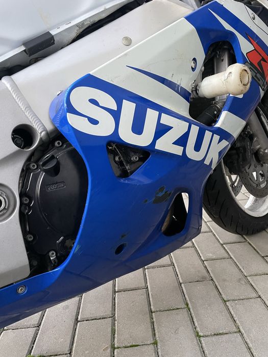 Owiewka prawa Suzuki gsxr k1 600 k2 boczna