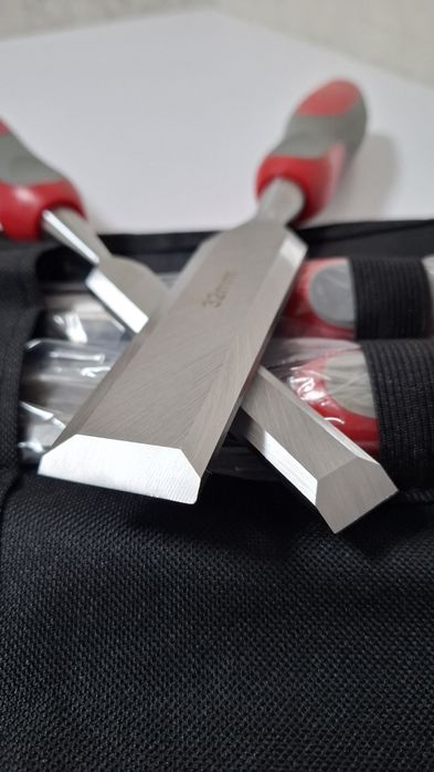 Набір стамесок у сумці для зберігання