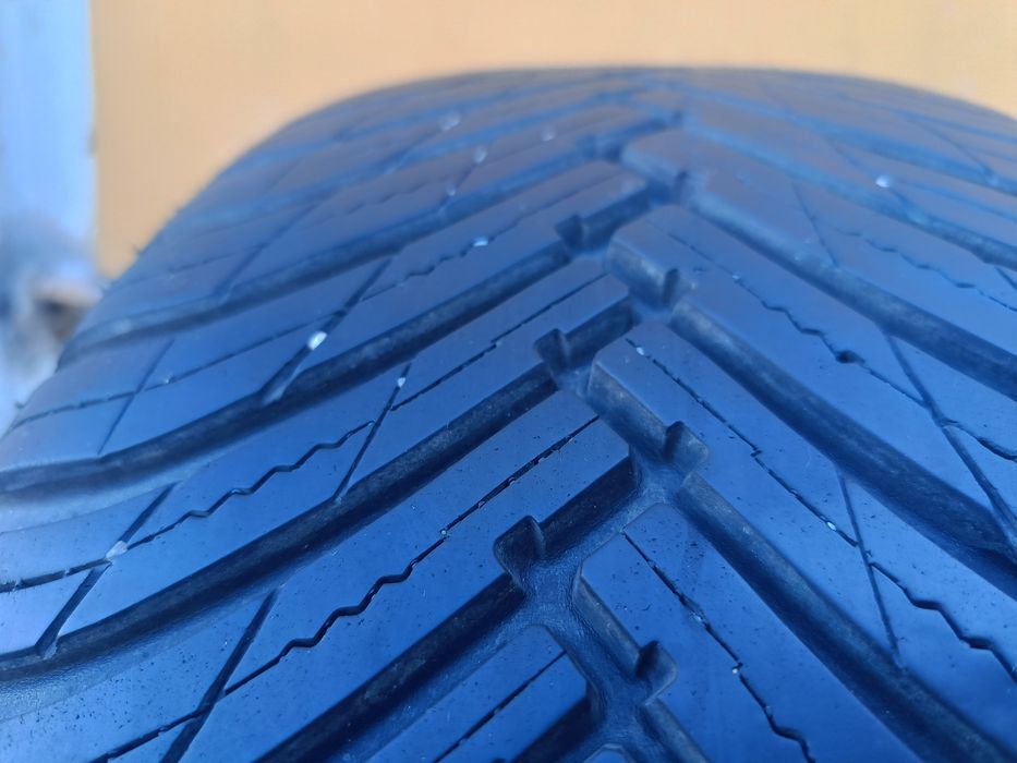 2szt całoroczne Maxxis Primitra AP3 SUV 215/50/18 92W 2023rok