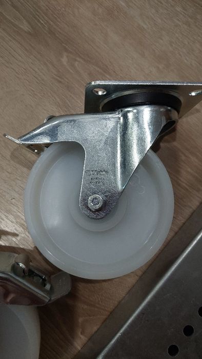 Kółka transportowe z hamulcem plus szyny