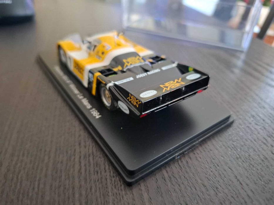 Vendo miniatura Porsche 956 vencedor 24 horas de Le Mans 1984
