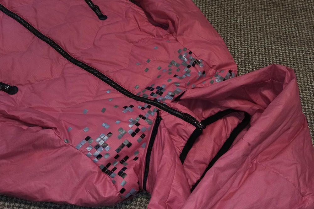 Утепленная куртка на девочку. на 12 - 14 лет