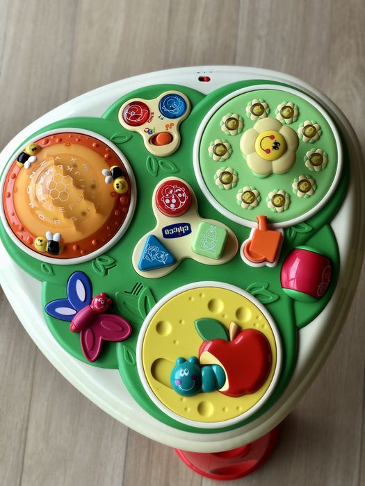 Mesa atividades CHICCO