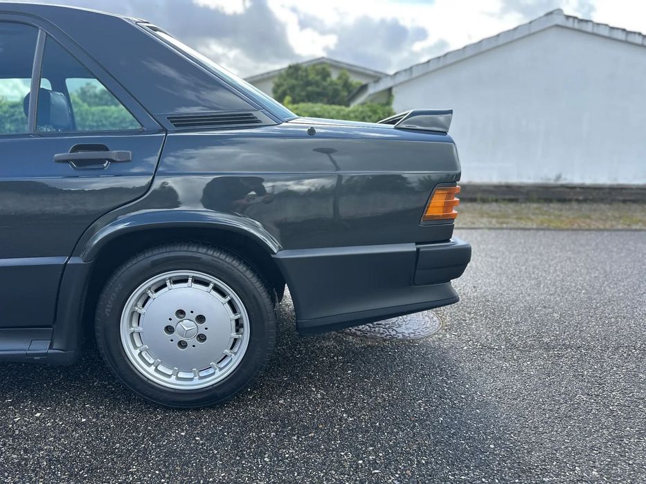 Mercedes-Benz W201 (1982-1993) 190E 2.3-16V foto 4