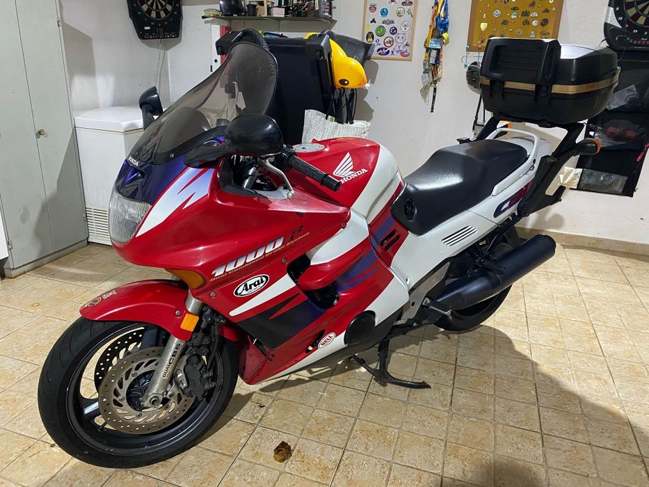 CBR 1000 de 98 top