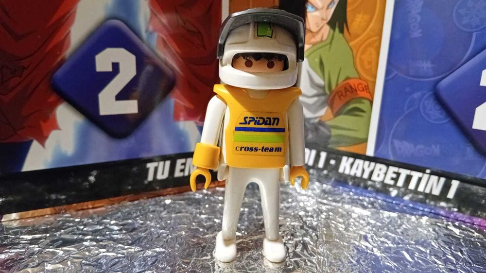 Vintage 1974 Playmobil Geobra Spidan Racer Cross-Team Figure