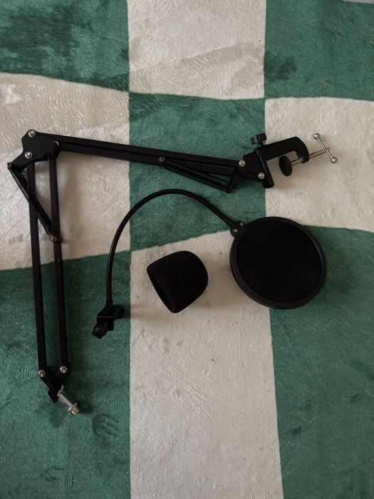 Microfone Blue Yeti X + Braço de mesa e acessórios