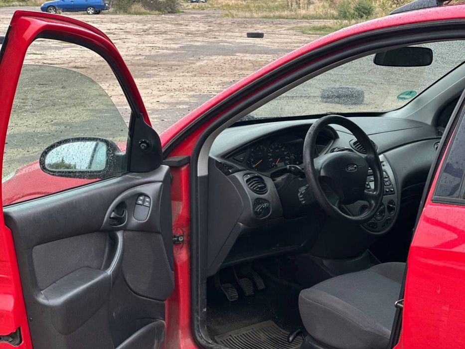 Ford Focus 2001 1.8 Бензин!