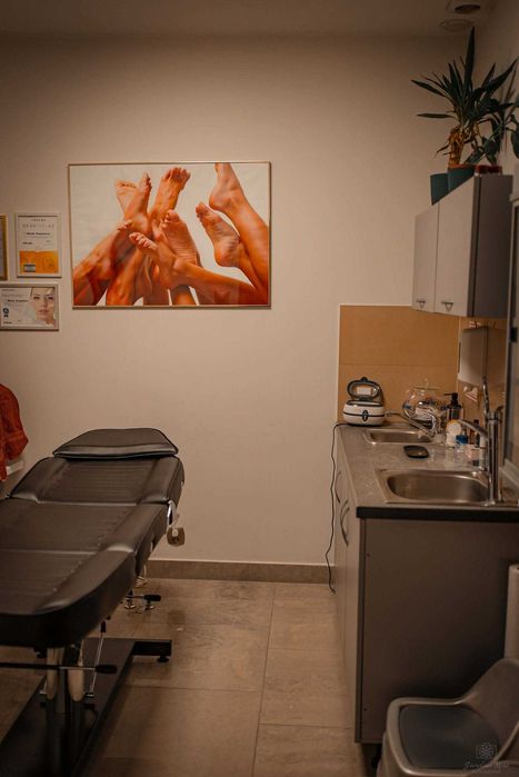 Wynajmę gabinet / stanowisko kosmetyczne – paznokcie, rzęsy, makijaż