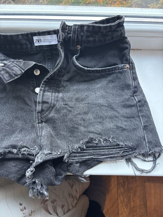 Женские шорты Zara