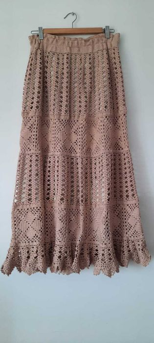 Saia de Crochet Feita à Mão