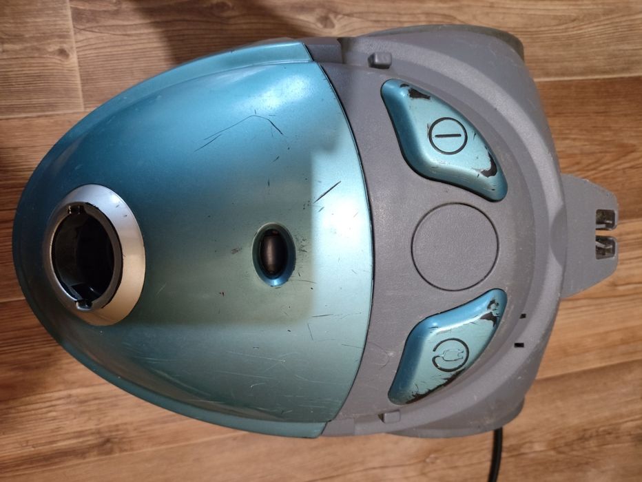 Пылесос Delfa 1400w