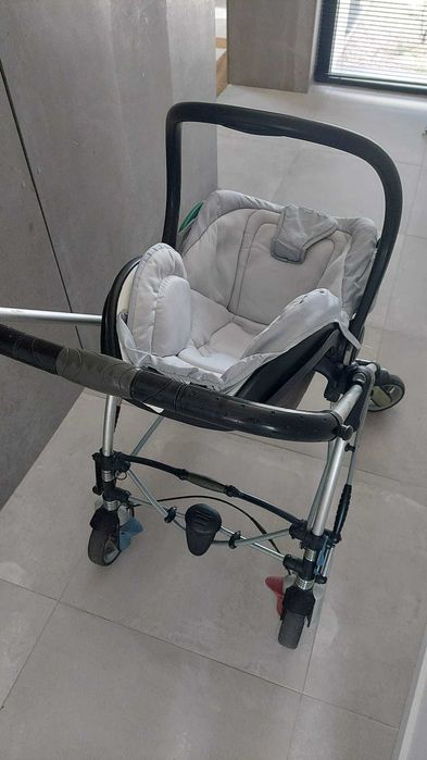 Carrinho de Bebé Streety e Ovo