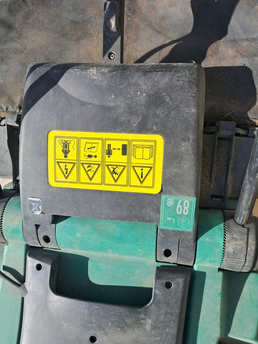 Corta relva elétrico