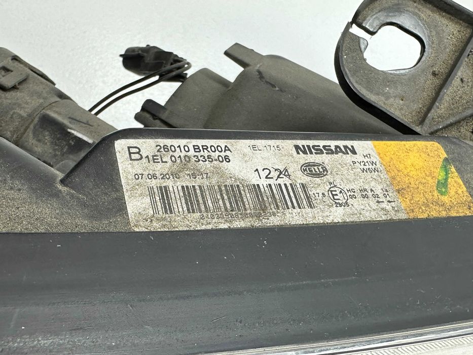 Ótica / Farol Direito - Nissan Qashqai J10 (2010)