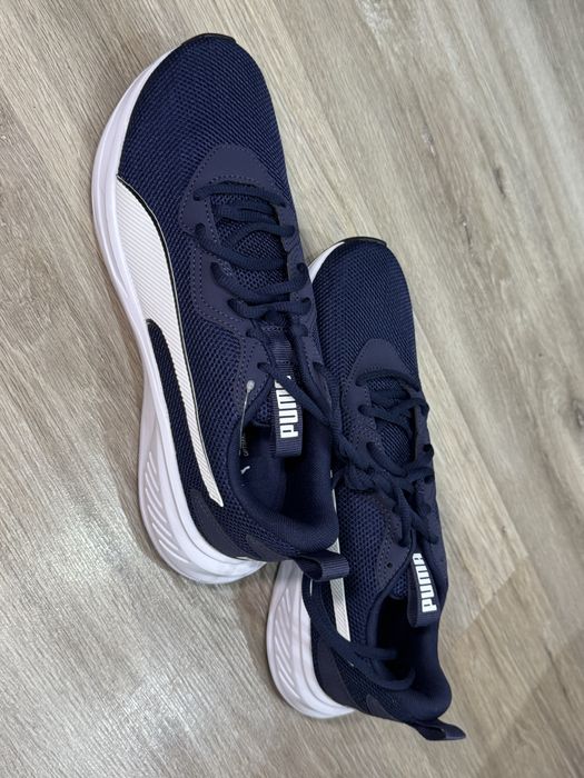 Продам новые кроссовки puma