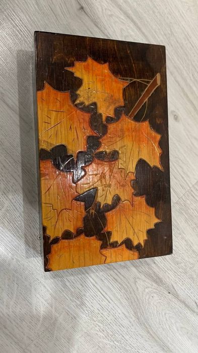 Шкатулка деревяная