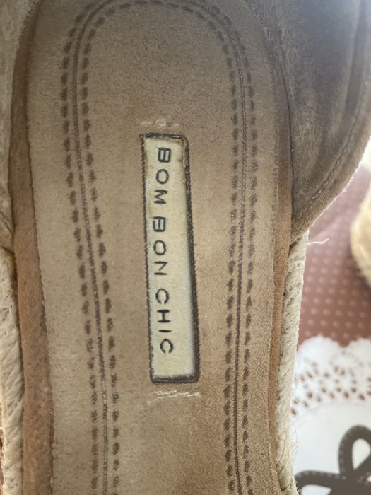 Sandálias Bom Bon Chic