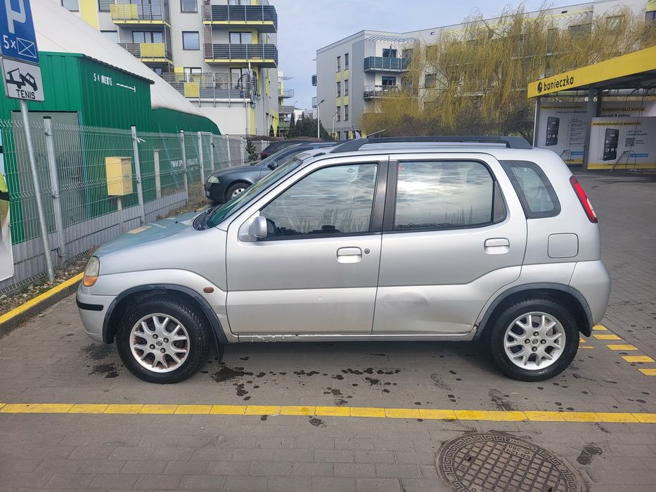 Suzuki Ignis 2002 rok
