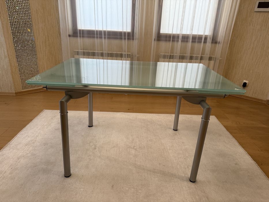 Стіл скляний кухонний 140/90