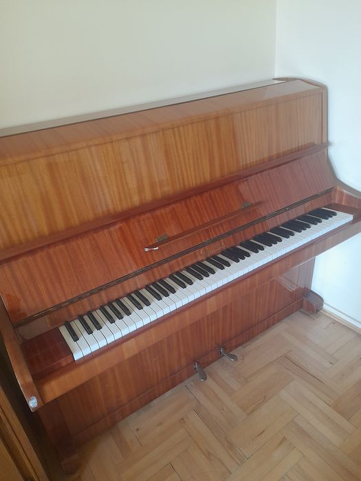 Sprzedam Pianino Calisia