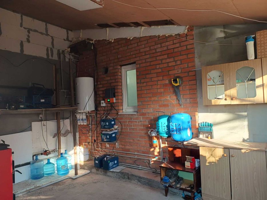 (3) Продам будинок в с. Хижинці 0756