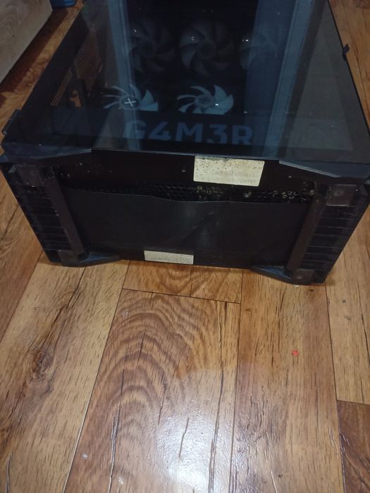 Obudowa komputera super stan