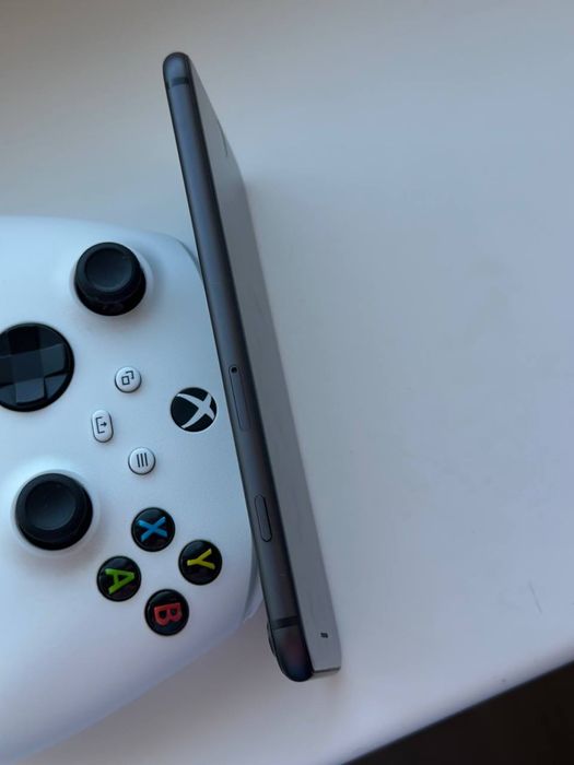 Iphone 8 plus 256Gb Neverlock 94% akb