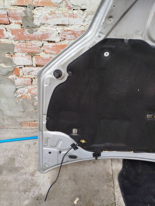 Капот RENAULT LAGUNA III 07-15R  кришка двигуна TED69