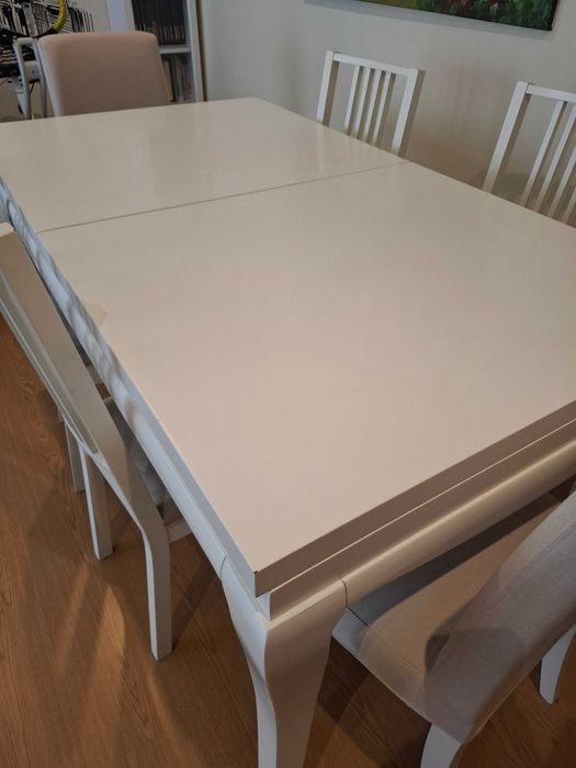 Mesa Jantar Branca + 4 Cadeiras+ 2 poltronas