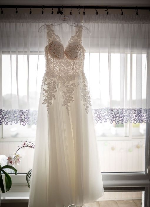 Suknia ślubna śmietanka