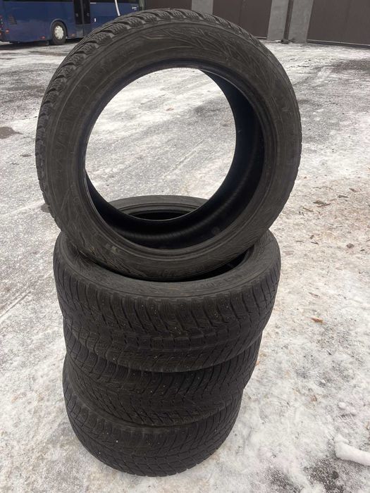Продається зимня резина 275/45/R20 Nokian