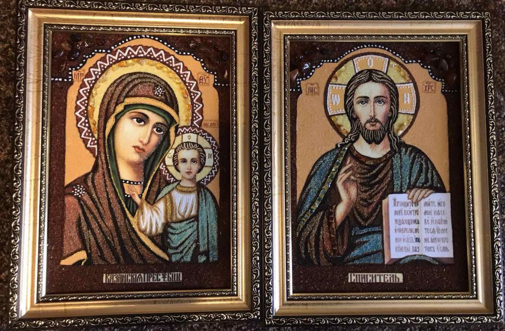 Ікони з бурштину