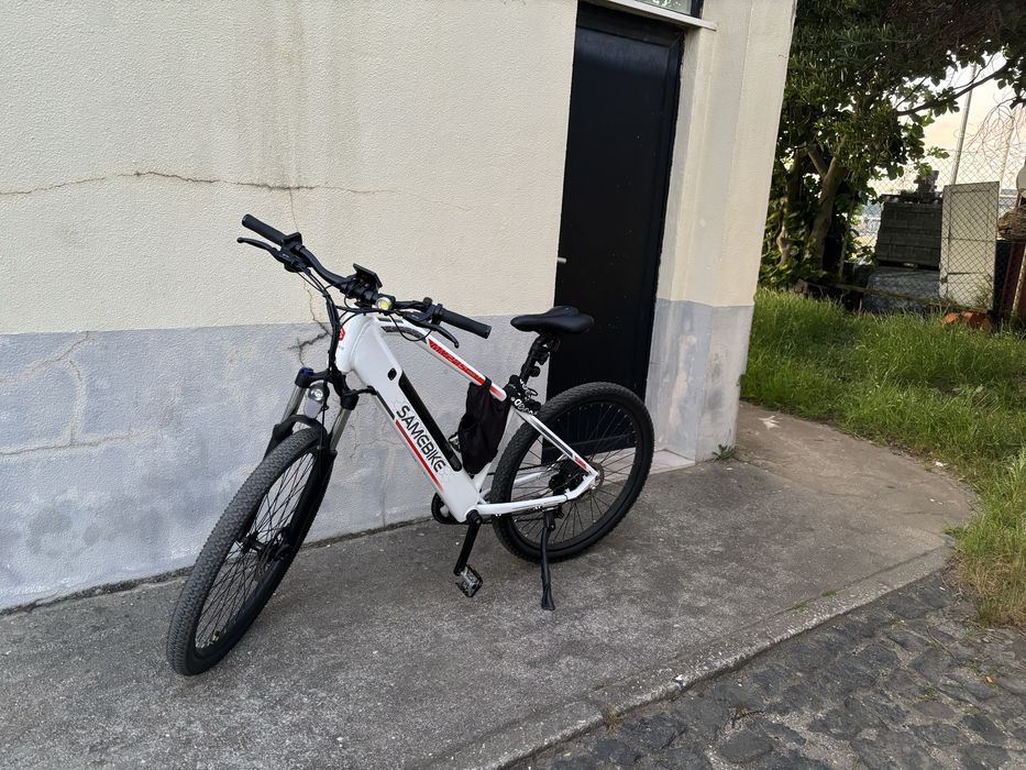 Bicicleta elétrica bom estado