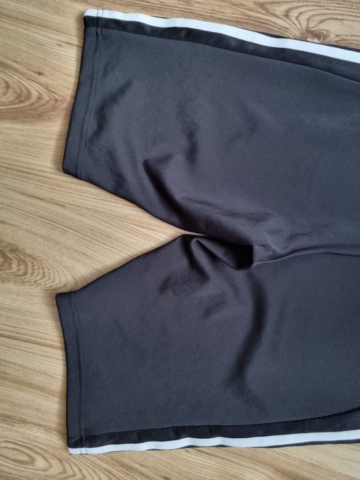 Spodenki szorty Adidas M 38