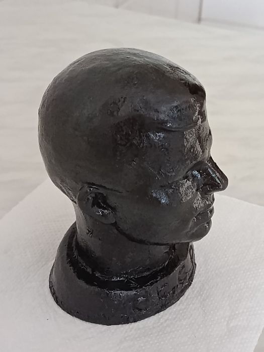 Продам бюст Юрий Гагарин СССР