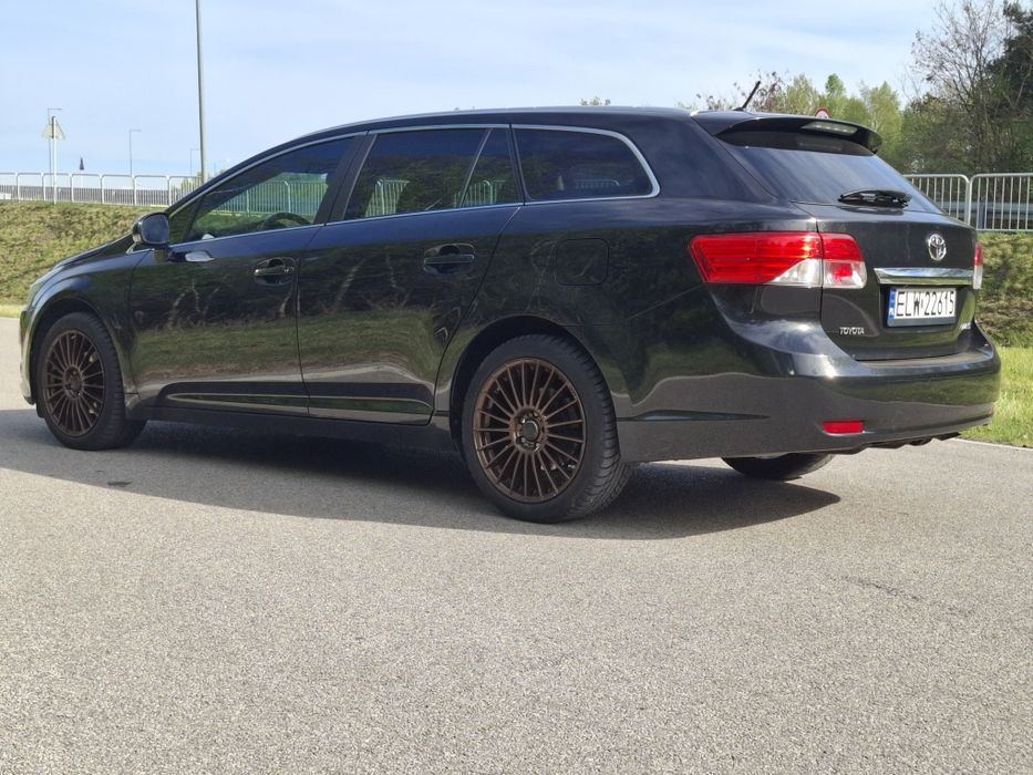 Toyota Avensis 2012r 1.8 z lpg