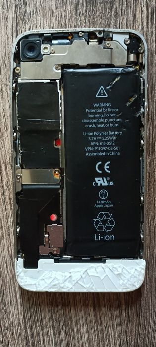 iPhone 4 на запчастини