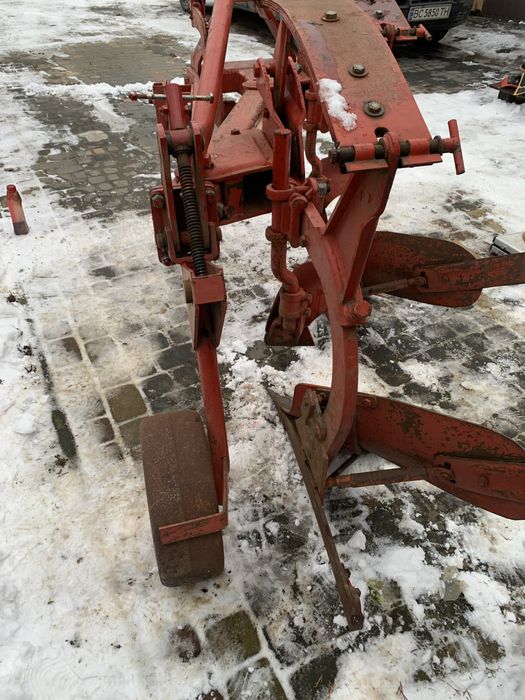 Плуг 2 корпусний Niemeer