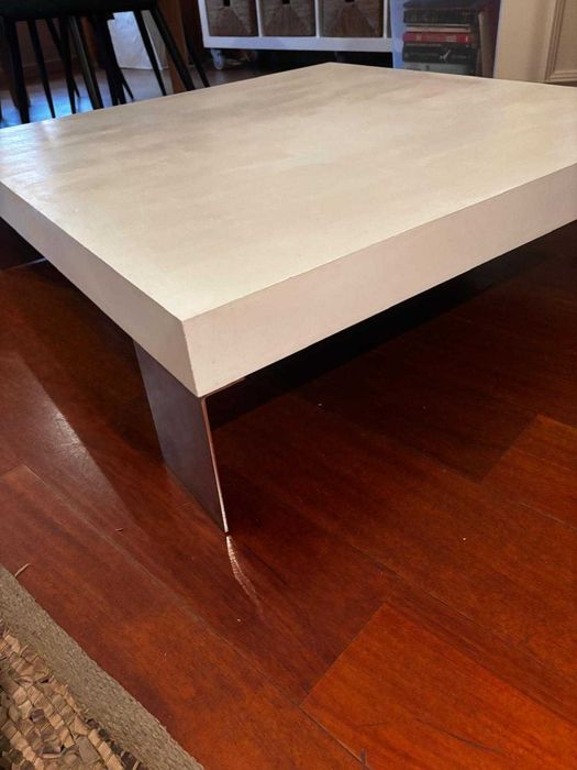 Mesa de centro (do Gato Preto)